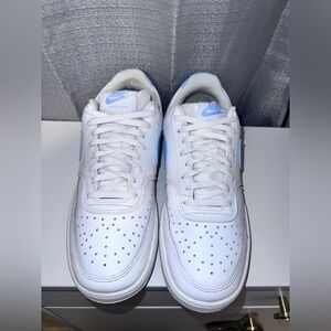 Nike Court Vision Low White/Blue Women’s Size 9 – Pre-Owned (No Box)